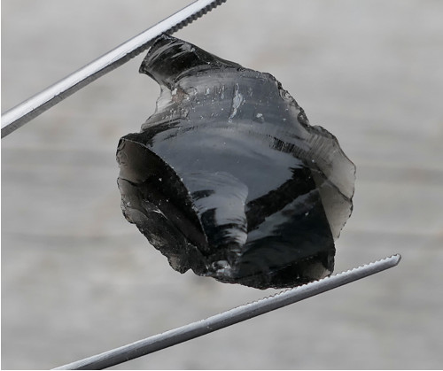 Surový obsidián černý V3731 — foto 1