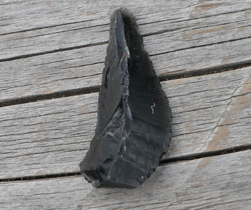 Surový obsidián černý V3740 — foto 1