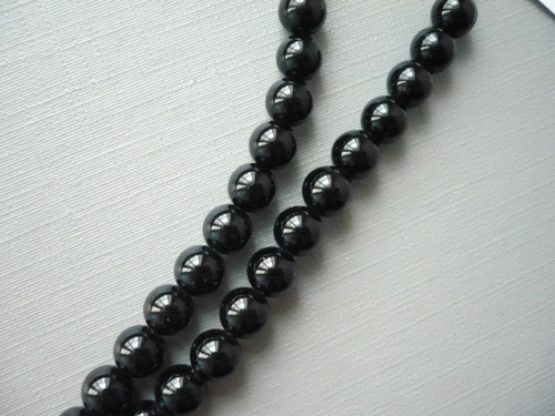 Vrtané kuličky 6 mm - onyx, 2 ks
