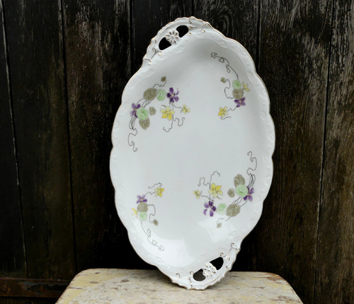 Květy popínavé...porcelánový secesní tác