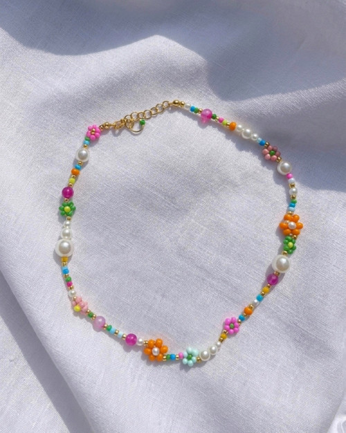 Handmade korálkový řetízek s kytičkami a achátem