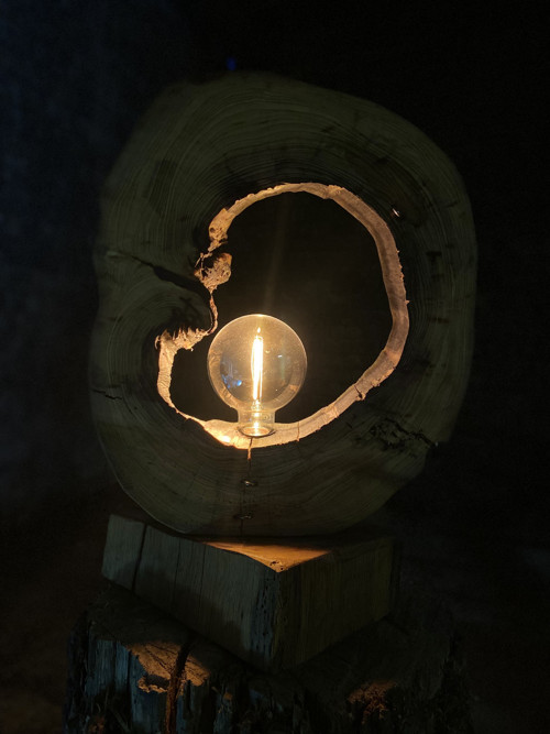 Dřevěná lampa Oko