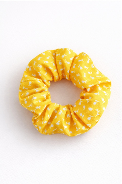 Látková gumička - Scrunchies Žlutá s tulipány