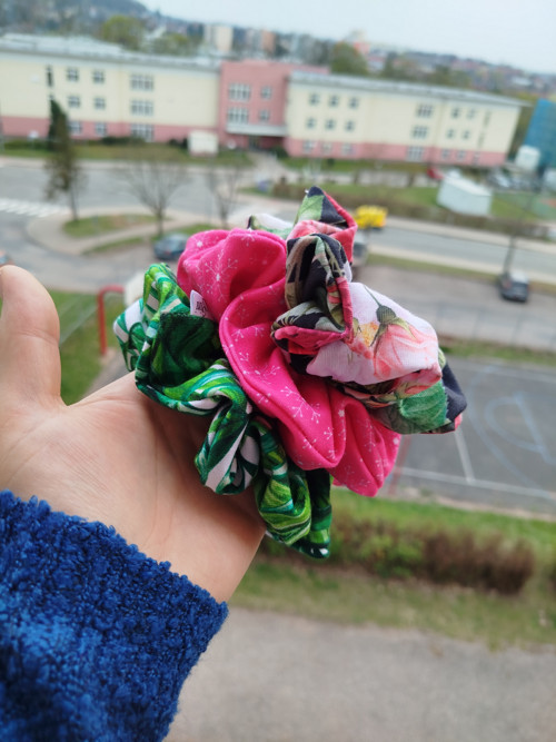 ‼️‼️‼️VÝPRODEJ‼️‼️‼️88,- ZA 3 GUMIČKY — foto 1