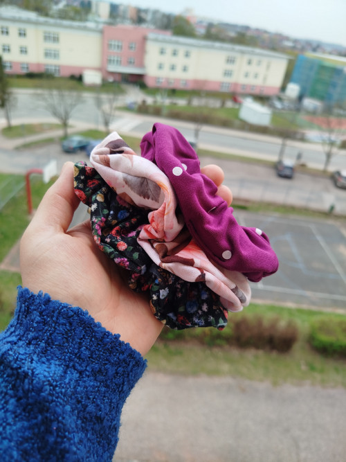 ‼️‼️‼️VÝPRODEJ‼️‼️‼️88,- ZA 3 GUMIČKY — foto 1