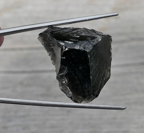 Surový obsidián černý V3760 — foto 1