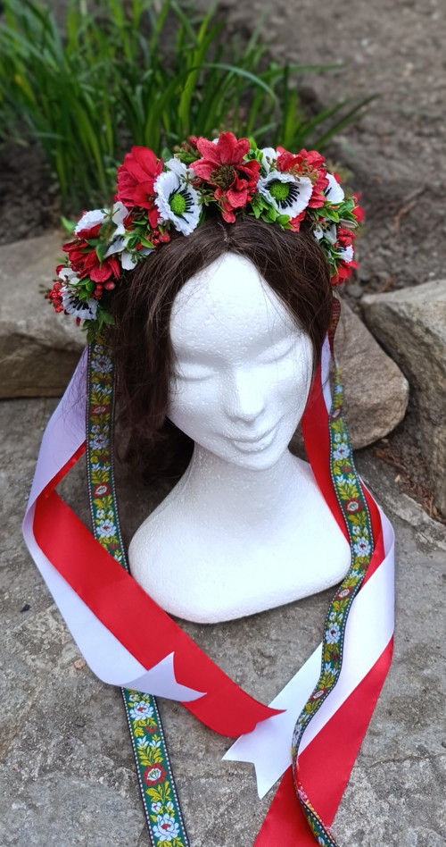 Folklórní čelenka