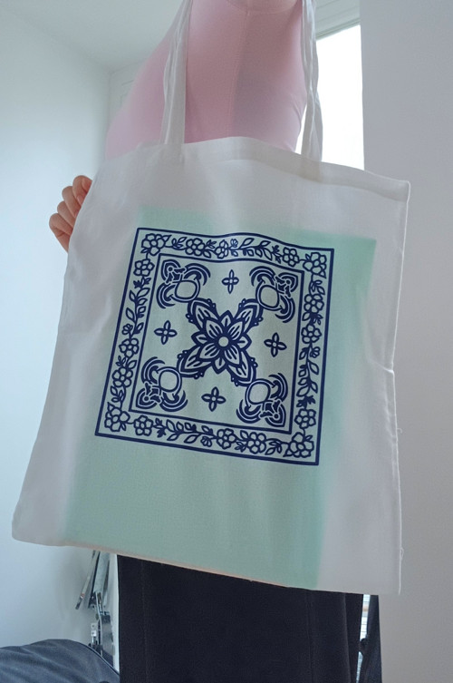 Blue garden tote