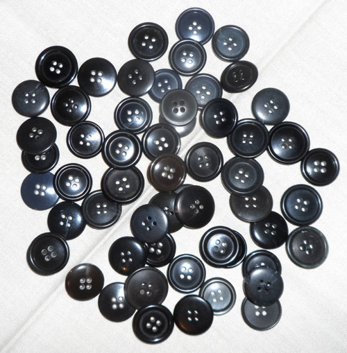 55x KNOFLÍKY