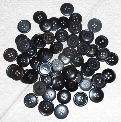 55x KNOFLÍKY