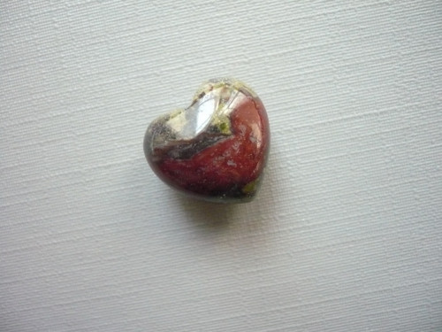 Nevrt. srdíčko - epidot 15 mm, č.16f — foto 1