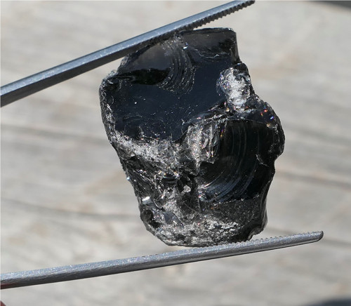 Surový obsidián černý V3829 — foto 1