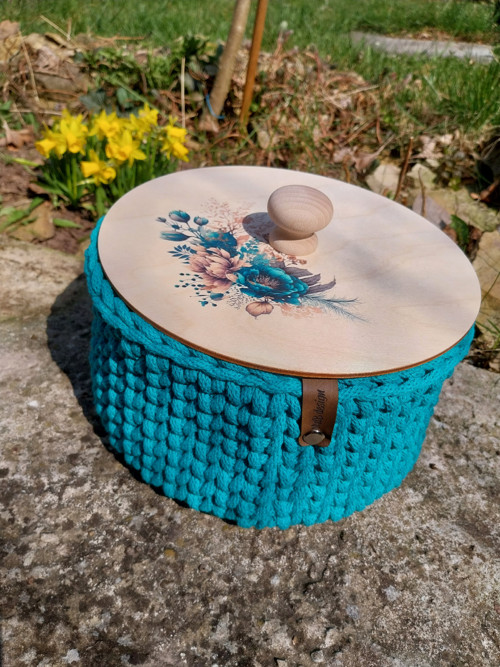Košík s víkem