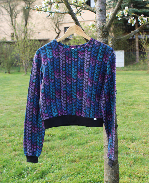 Mikina CROP "COPY" vel. 152 — foto 1