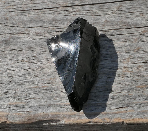 Surový obsidián černý V3853 — foto 1