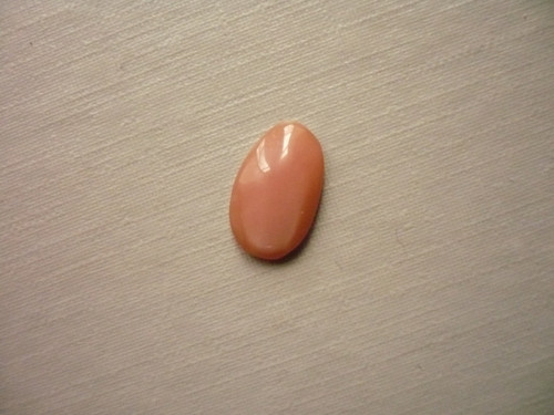 Kabošon - měsíční kámen broskvový 13 mm, č.38f