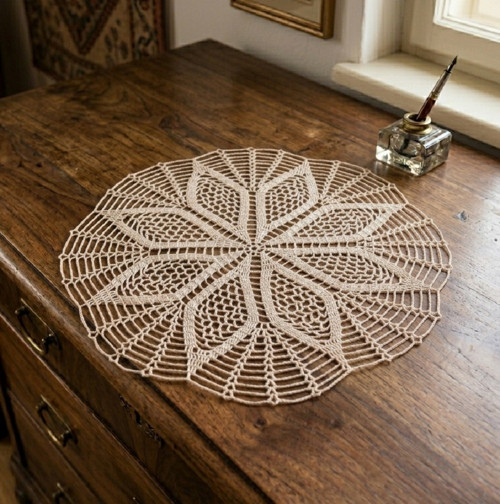 Háčkovaná retro dečka - průměr 30 cm