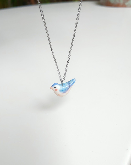 Přívěsek ptáček porcelánový — foto 1