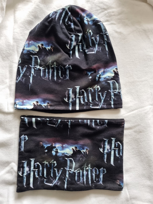 Čepice (homelles) a nákrčník - Harry Potter