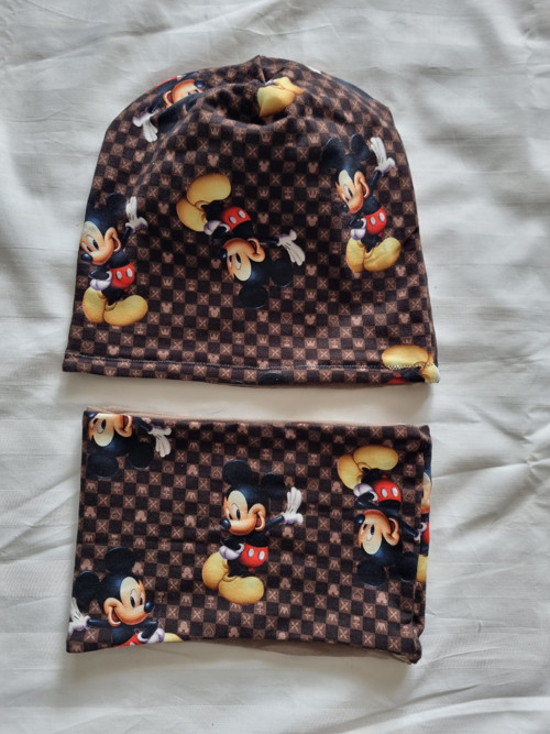 Čepice (homelles) a nákrčník - Mickey mouse