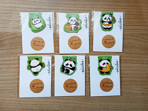 1173 - Magnetická záložka - bláznivá panda
