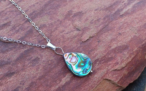 Záře oceánu: Náhrdelník s abalone perletí