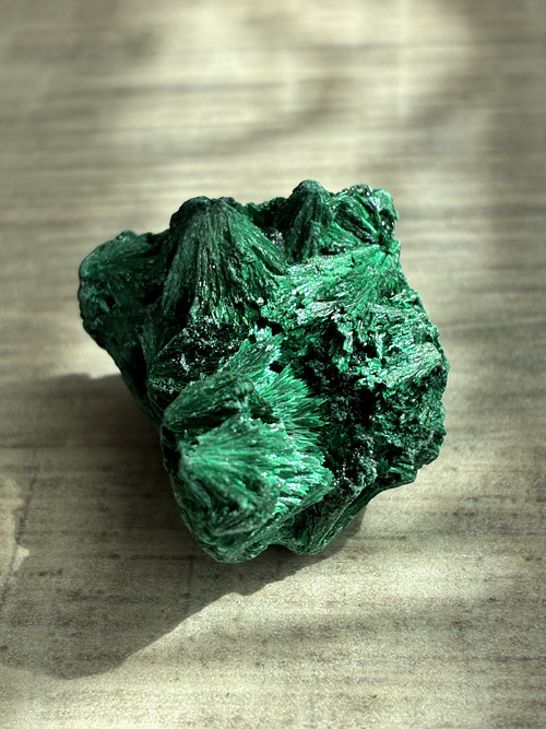 19) MALACHIT VELVET- sametový minerál, GUANGDONG