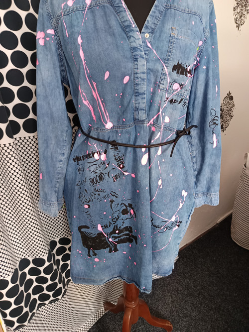 Denim neon šaty — foto 1