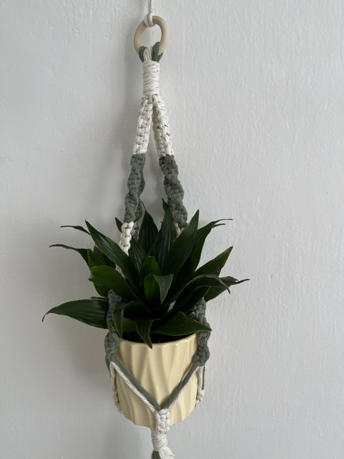 Macrame závěs na květináč