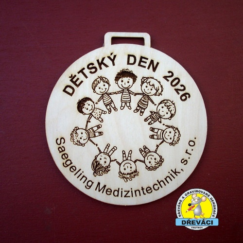 DŘEVĚNÉ MEDAILE "DĚTSKÝ DEN 2026" — foto 1