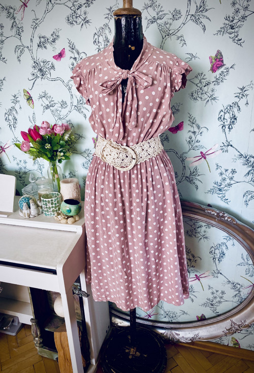 Šaty vintage dots — foto 1