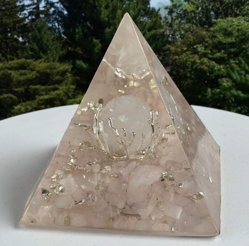 Orgonitová pyramida Perla oceánu