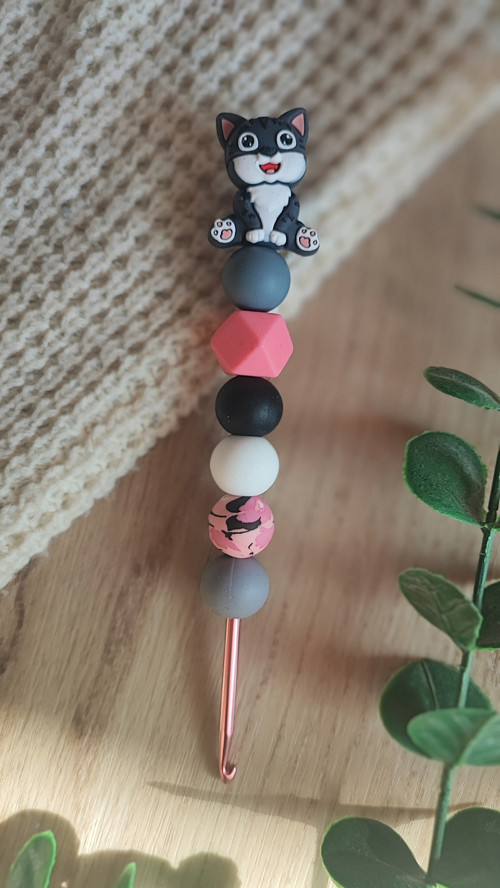 Háček volitelná velikost 2,5 - 5 mm, kočka šedivá
