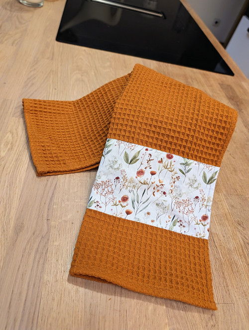 Kuchyňská utěrka s designovým pruhem Orande flower