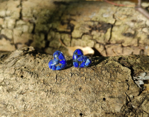 Náušnice srdíčka lapis lazuli