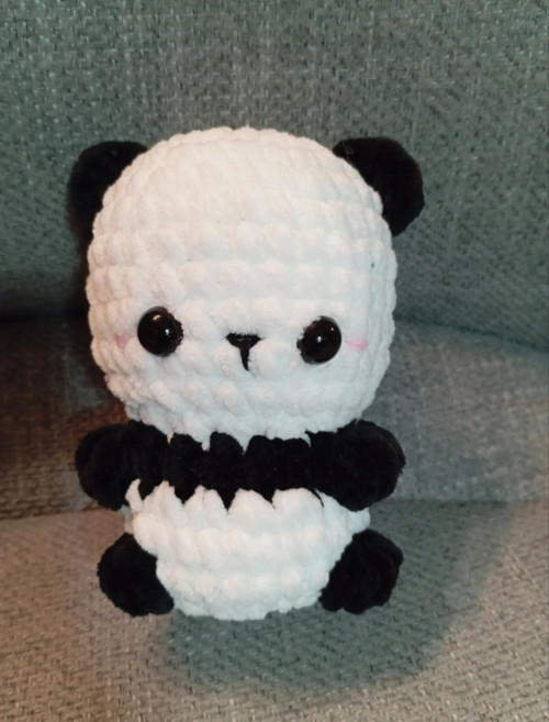 Háčkovaná panda