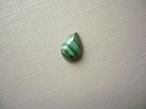 Kabošon - malachit 10 mm, č.37Ef