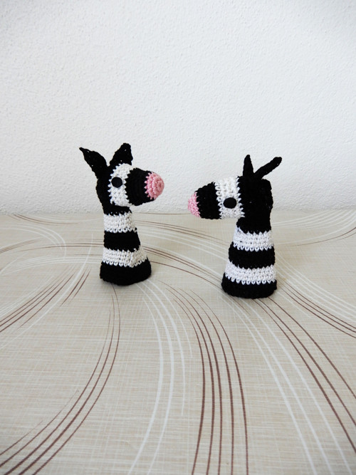 Prstový maňásek - zebra — foto 1