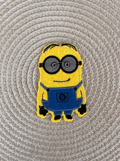 Mimoň