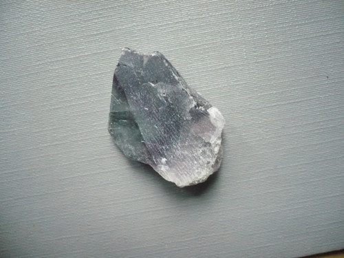 Surový - fluorit duhový 30 mm, č.47f — foto 1