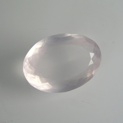 Broušený přírodní Růženín, 11,23 ct., 18,3x13,2 mm