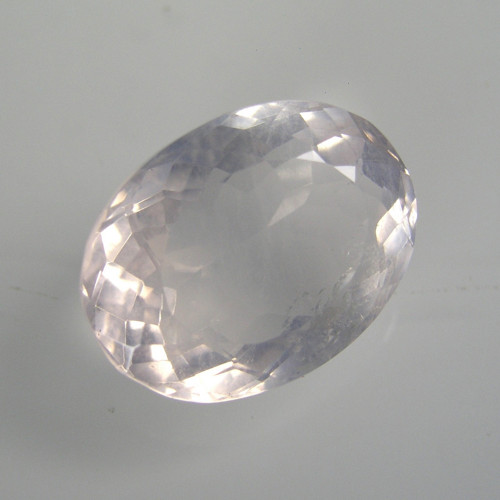 Broušený přírodní Růženín, 9,83 ct., 15,9x11,9 mm