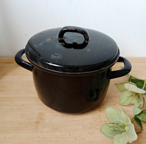Hrnec černý smalt s pokličkou 1,5 l