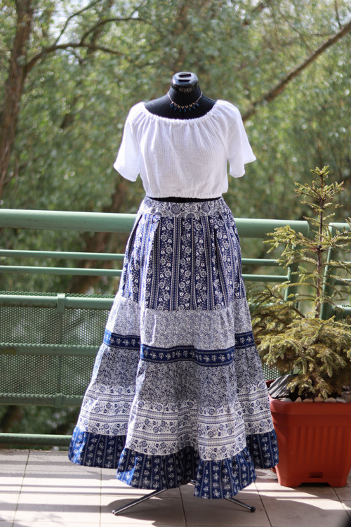 Folklórní kanýrovka, maxi XL