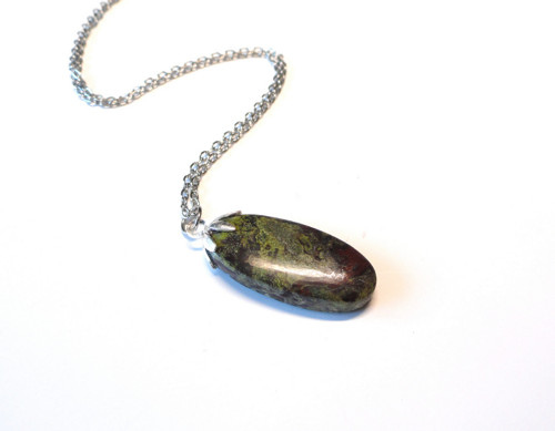 Heliotrop, chirurgická ocel