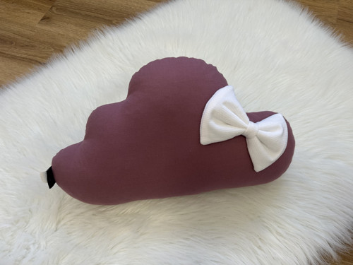 Mráček s mašlí
