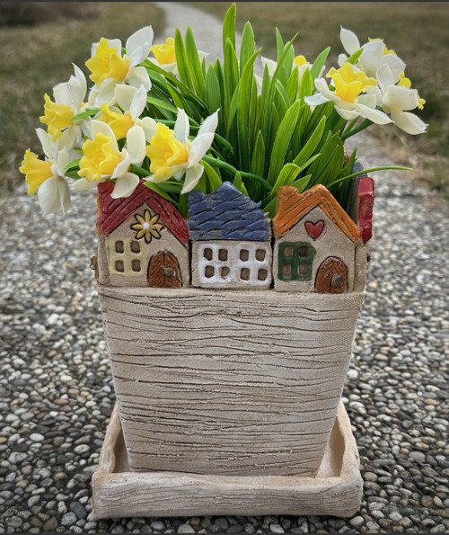 Květináč s domečky
