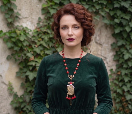 Dívka v zahradě...luxusní secesní náhrdelník