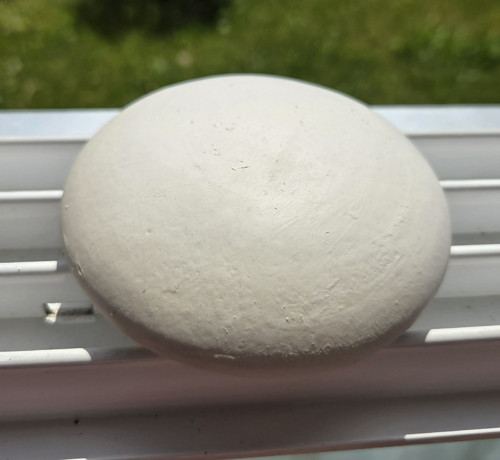 Odlitý kamínek 10cm