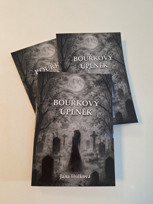 Bouřkový úplněk